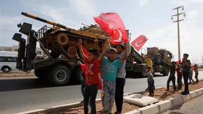 مصر تدين العدوان التركي على سوريا.. وقطر تدافع عنه