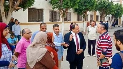 رئيس جامعة بني سويف يفاجئ كلية السياحة والفنادق (صور)