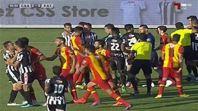 الصفاقسي ضد الترجي.. شغب وغاز مسيل للدموع .. وهدف من تسلل واضح 