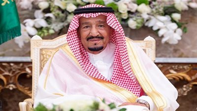 الملك سلمان يدعو لإقامة 