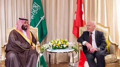 ولي العهد السعودي يبحث مع رئيس الاتحاد السويسري سبل التعاون