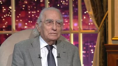 مراد وهبة يكشف تفاصيل لقاءه بعمرو موسى في 93: كان الأول والأخير (فيديو)