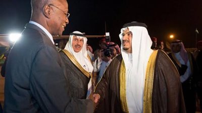 رئيس وزراء بوركينا فاسو يصل الرياض لحضور 