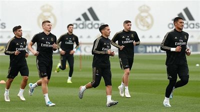 ريال مدريد يمنح نجمه فرصة أخيرة قبل الإطاحة به