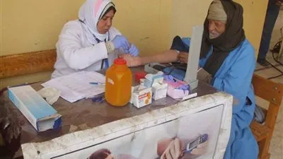 الكشف على 4264 مريضًا في 3 قوافل طبية مجانية ببني سويف