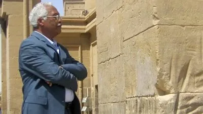 كلية الآثار بالفيوم تقيم حفل تأبين الدكتور 