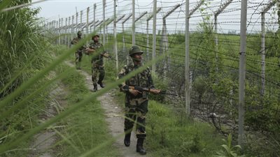 الهند: مقتل مدني وإصابة 7 بنيران باكستانية على طول خط السيطرة