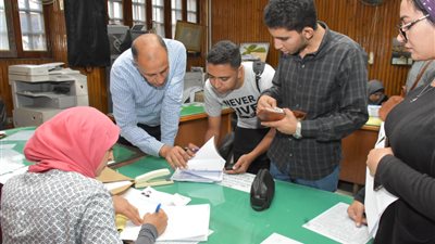 فتح باب الترشح للانتخابات الطلابية بجامعة القاهرة (صور)