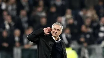 جوزيه مورينيو يستعد لتدريب أرسنال