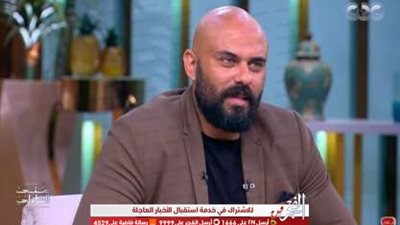 أحمد صلاح حسني: 