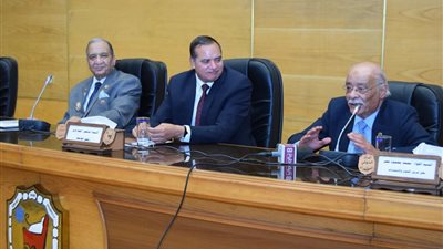 جامعة سوهاج تواصل احتفالاتها بنصر أكتوبر وتستضيف قائدي 