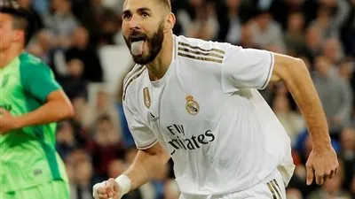 ريال مدريد يستقر على خليفة بنزيما 