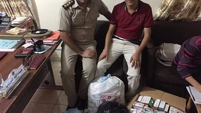 مدرس يتنحل صفة صيدلي ويتاجر في الأدوية بسوهاج 