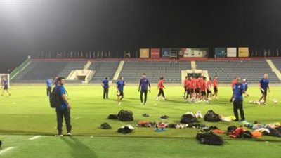 الأهلي يبدأ أولى تدريباته بمعسكر الإمارات