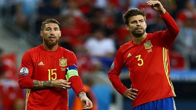 بيكيه يكشف عن علاقته بنجوم ريال مدريد