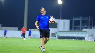 نجم الأهلي يفاجئ إدارة الخطيب بقرار الرحيل بعد تجاهل 