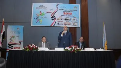 وزير القوى العاملة ومحافظ الإسكندرية يطلقان برنامج 