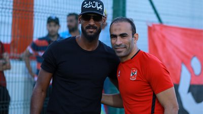 مران الأهلي في الإمارات| أنيلكا يحضر التدريبات وفايلر يحاضر اللاعبين