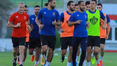 مران الأهلي في الإمارات| فقرة بدنية للاعبين وحسين السيد يخوض تدريبات تأهيلية