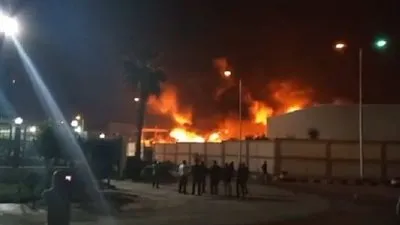 حريق هائل بمصنع في 