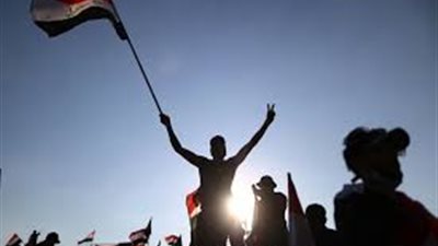 العراقيون يغلقون الطرق لدعم الاحتجاجات المناهضة للحكومة