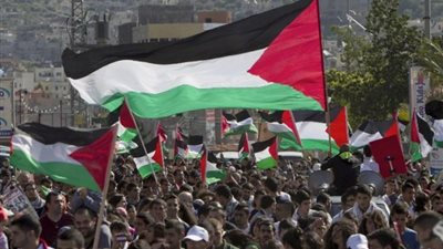 قادة فلسطينيون يضربون عن الطعام بسبب إهمال الشرطة