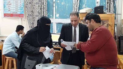 استدعاء مدير مدرسة واستبعاد مسئول مرحلة بدمياط (صور)