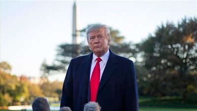 ترامب يغرد بكلمة غريبة.. ومتابعيه يتساؤلون