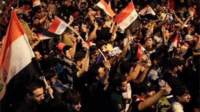 المتظاهرون العراقيون ينقسمون حول دعوات الإضراب العام
