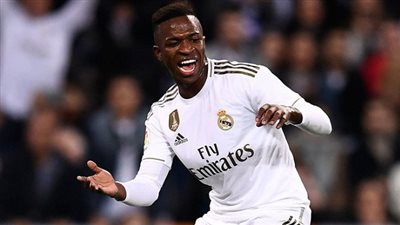 تصريحات مثيرة للجدل من فينيسيوس بشأن مستقبله مع ريال مدريد