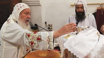 أسقف قنا يترأس القداس الإلهي من دير مار جرجس  بالمحروسة