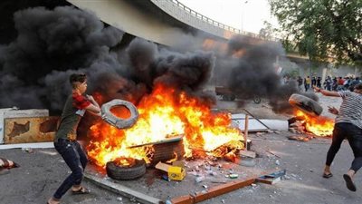المظاهرات العراقية.. إغلاق الطرق يشل بغداد