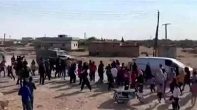 دورية تركية روسية تتعرض للهجوم بالحجارة شمالي سوريا