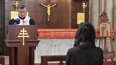 البطريرك الراعي يصلي صلاة المسبحة الوردية على نية لبنان