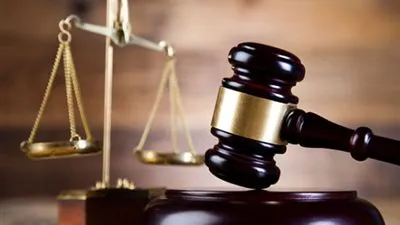 السجن 7 سنوات لسائح أستوني قتل والدته بالغردقة 