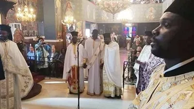 سيامة كاهن جديد علي كنيسة القديس أثناسيوس في أوغندا