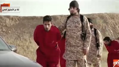 السيسي يشاهد فيلما تسجيليا عن 