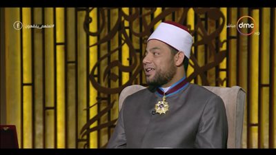 أحد المكرمين من الرئيس السيسي يروى تفاصيل نشأته (فيديو)