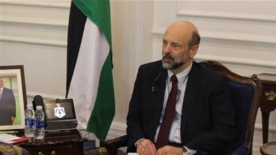 في تعديل وزاري كبير.. رئيس الحكومة الأردنية يتحرك لدفع الإصلاحات الاقتصادية