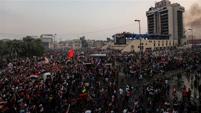 خاص| بعد اشتعال الأوضاع.. ما هي السيناريوهات المطروحة للأزمة العراقية؟