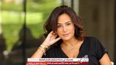 هند صبري تتصدر غلاف مجلة 