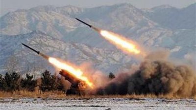 العراق: سقوط 17 صاروخا قرب قاعدة تستضيف قوات أمريكية