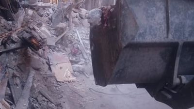 رفع 35 طن مخلفات أنقاض بناء بحي غرب الإسكندرية (صور)