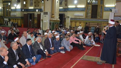 نائبا عن الرئيس.. محافظ الدقهلية يشهد الاحتفال بذكرى المولد النبوي بمسجد النصر (صور)