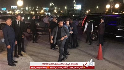 وصول محمد رمضان عزاء الراحل هيثم أحمد زكي (صور)