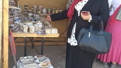 التضامن تشارك بمهرجان تونس بالفيوم لأعمال الخزف والفخار والحرف اليدوية