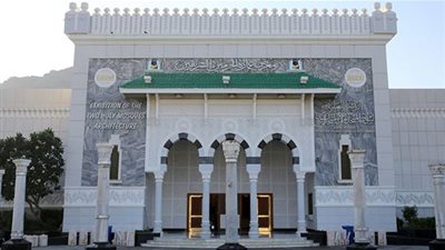 ضبط وافد تركي يحاول سرقة معرض 