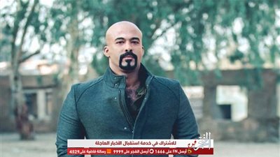 أبرزها دور أشرف زكي ونورا.. 10 لقطات من عزاء هيثم أحمد زكي (صور)