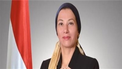 مصنع للأسمدة يتسبب في ضيق تنفس للمواطنين.. ووزيرة البيئة تتحرك