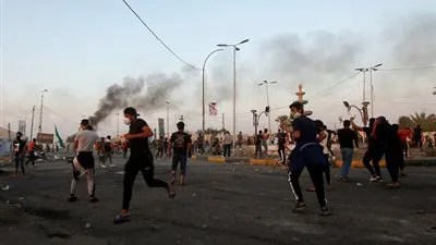 بعد اتفاق سياسي لإنهاء الاحتجاجات.. مقتل 7 متظاهرين بالعراق   